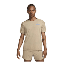 T-SHIRT NIKE DRI FIT SOLAR CHASE HOMBRE BEIGE DV9305-247