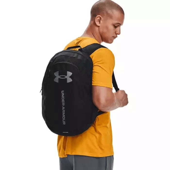 1364180-001-mochilas-baratas-casual-under-armour-ua-hustle-lite-backpack-nino-negras-5.jpg
