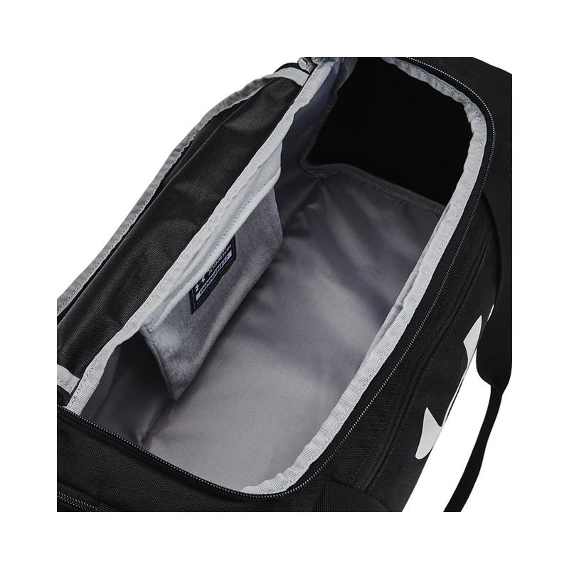 under-armour-undeniable-duffel-50-sm-bag-black-1369222-001 -1-.jpg