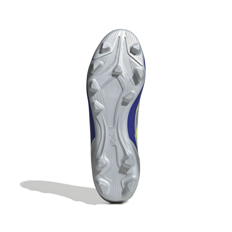 IH0916_3_FOOTWEAR_Photography_Bottom-View_white.jpg