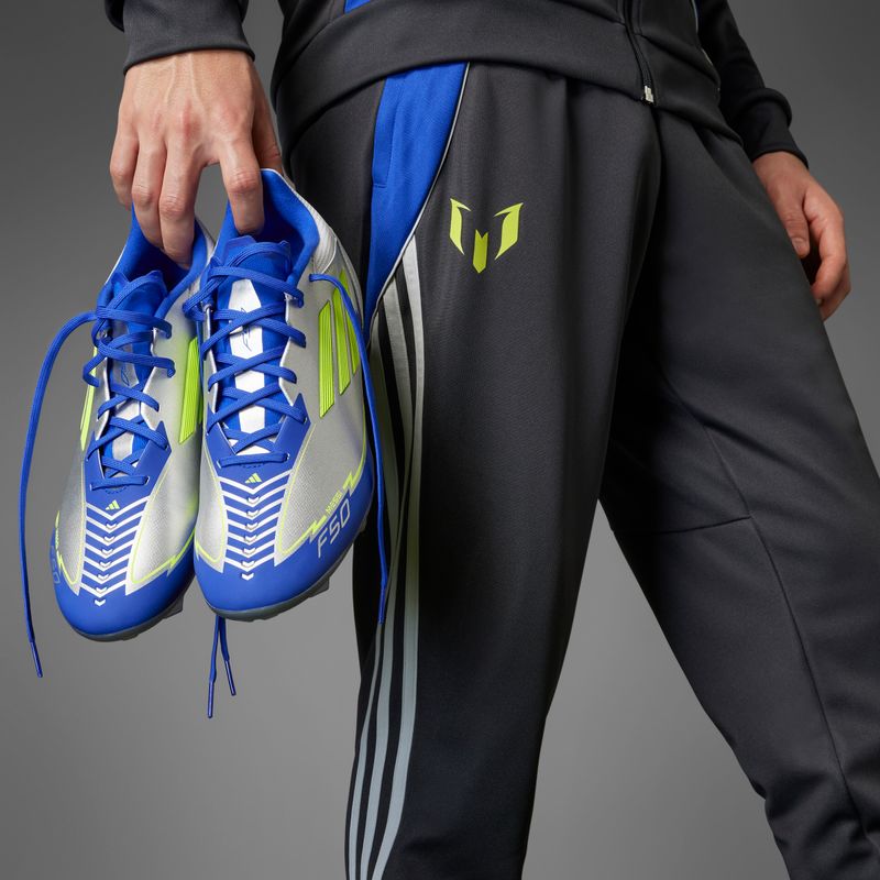 IH0918_20_FOOTWEAR_Photography_HeroMrktng-View-8.jpg