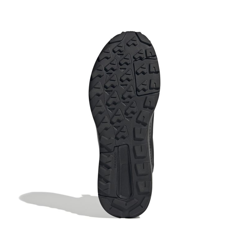 ID0898_4_FOOTWEAR_Photography_Bottom View_white.jpg