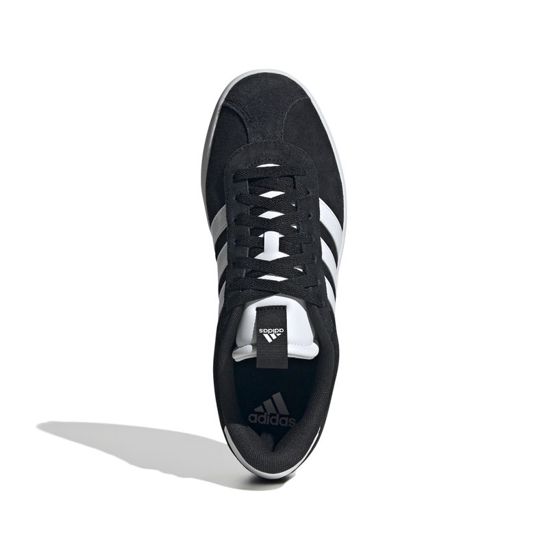 ID6278_3_FOOTWEAR_Photography_Top Portrait View_white.jpg
