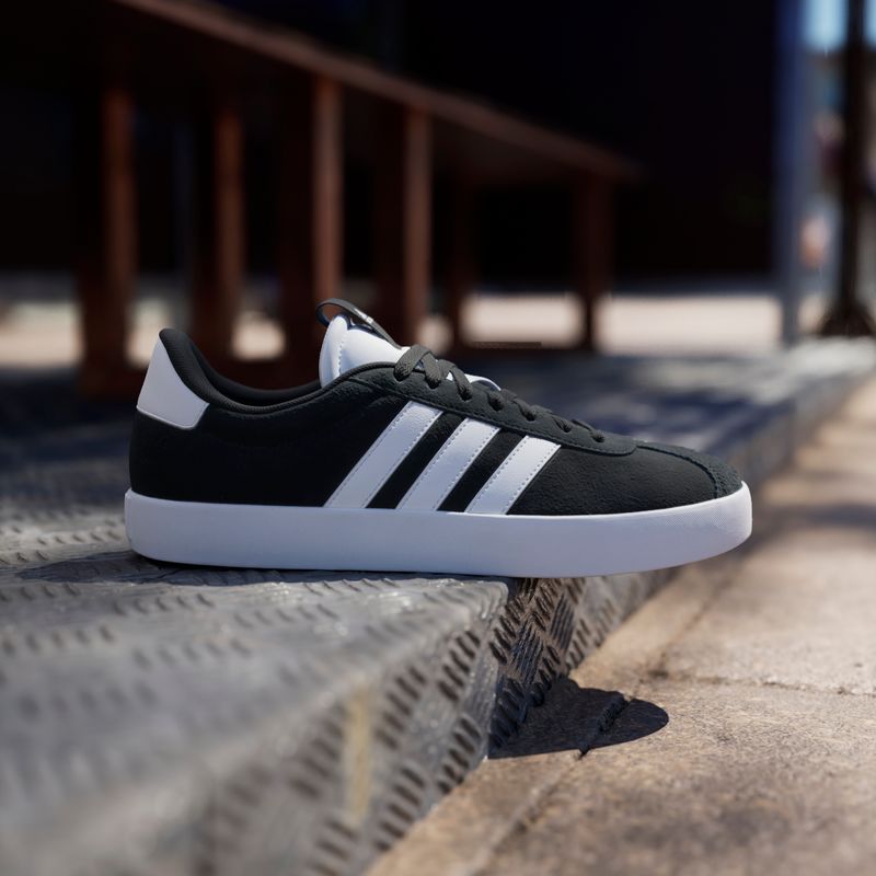 ID6278_16_FOOTWEAR_Photography_HeroMrktng View 3.jpg
