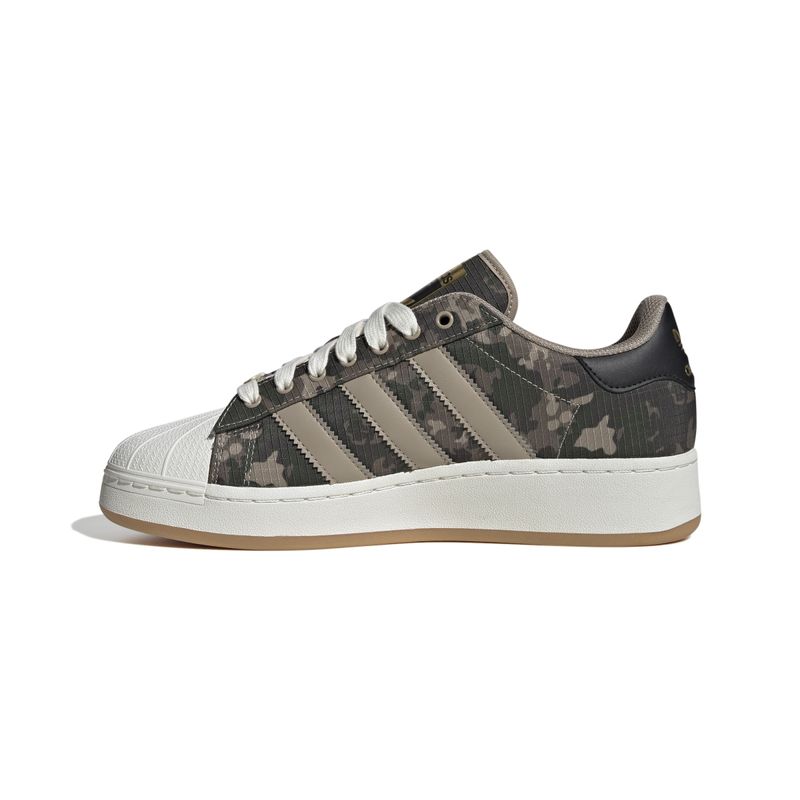 IF3689_5_FOOTWEAR_Photography_Side Medial Center View_white.jpg