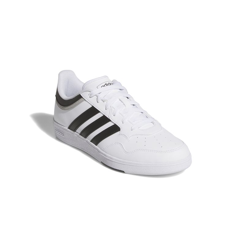 JQ9985_6_FOOTWEAR_Photography_Front Lateral Top View_white.jpg