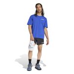 JE0392_6_APPAREL_On Model_Standard Outfit View_white.jpg