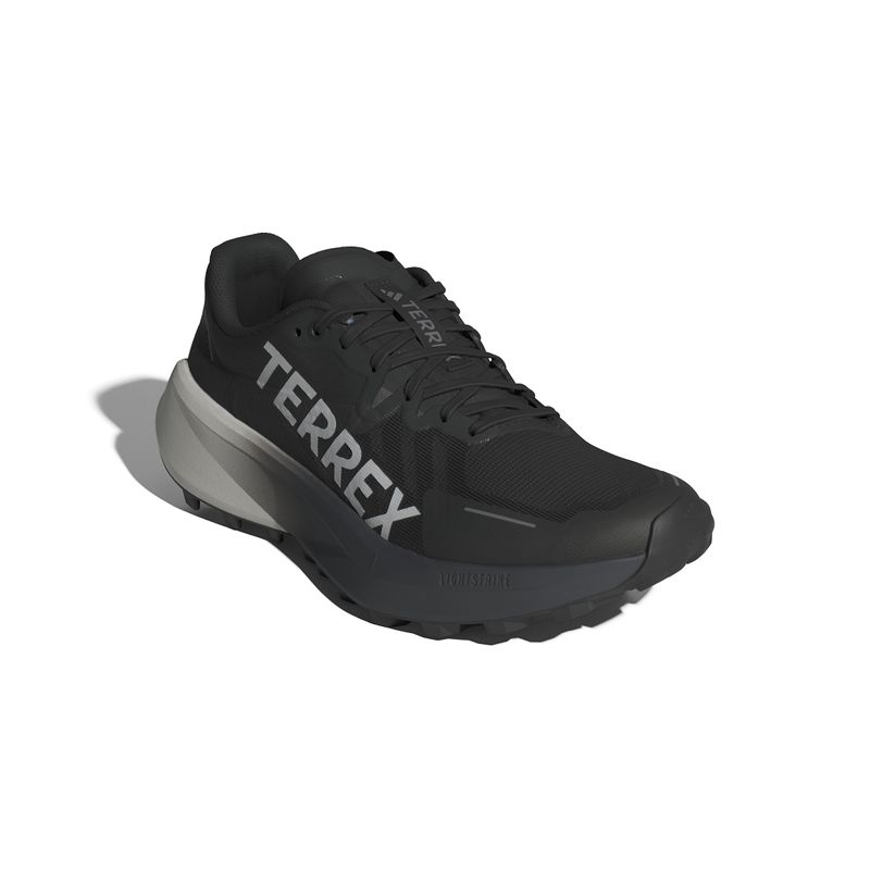 IE0813_6_FOOTWEAR_Photography_Front Lateral Top View_white.jpg