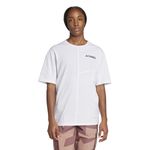 JE0366_2_APPAREL_On Model_Standard View_white.jpg