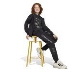 JD4547_5_APPAREL_On Model_Walking View_white.jpg