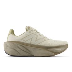 TENIS NEW BALANCE FRESH FOAM MORE V5 HOMBRE BEIGE MMORHL5-D