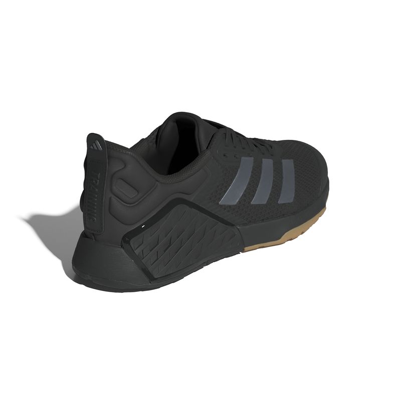 ID8632_7_FOOTWEAR_Photography_Back-Lateral-Top-View_white.jpg