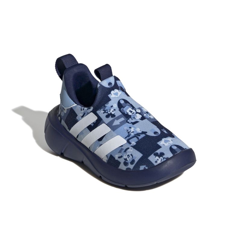 IH6314_6_FOOTWEAR_Photography_Front Lateral Top View_white.jpg