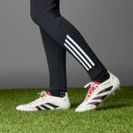 ID3880_16_FOOTWEAR_Photography_HeroMrktng View 3.jpg
