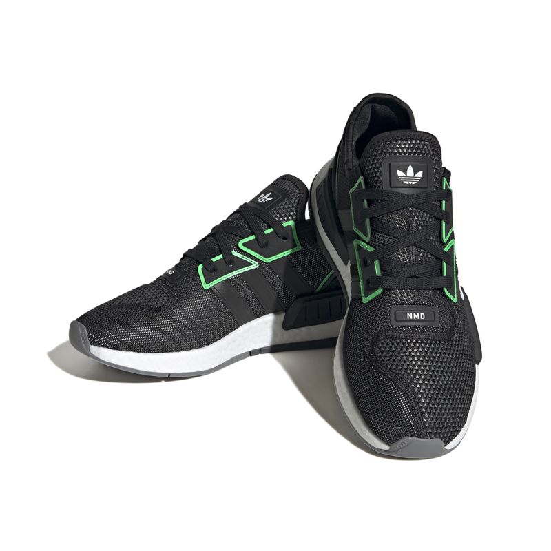 IE4559_6_FOOTWEAR_Photography_Front Lateral Top View_white.jpg