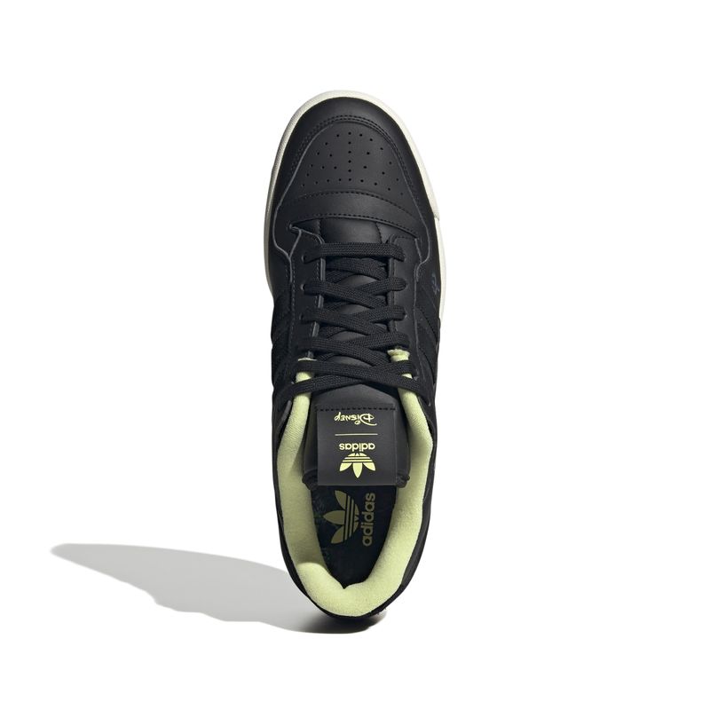 IE8368_3_FOOTWEAR_Photography_Top Portrait View_white.jpg