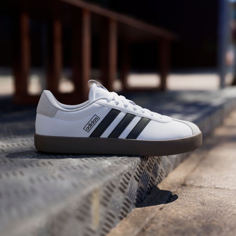 ID8797_14_FOOTWEAR_Photography_HeroMrktng View 3.jpg