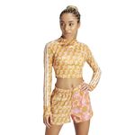 IT9410_3_APPAREL_On Model_Standard View_white.jpg