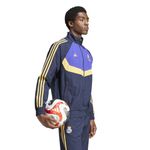 IU2078_6_APPAREL_On Model_Walking View_white.jpg