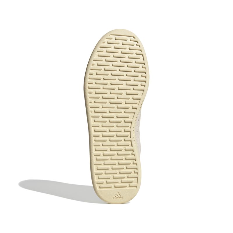 JP5311_4_FOOTWEAR_Photography_Bottom-View_white.jpg