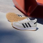 IH8594_18_FOOTWEAR_Photography_HeroMrktng-View-4.jpg