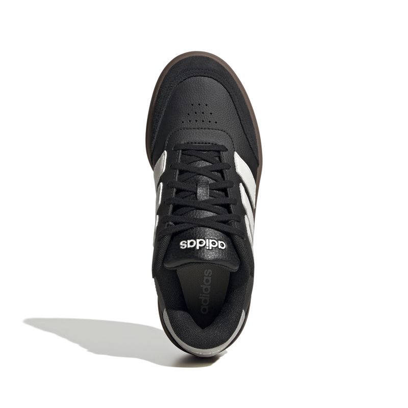 JP9640_3_FOOTWEAR_Photography_Top Portrait View_white.jpg