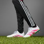 ID1330_15_FOOTWEAR_Photography_HeroMrktng View 3.jpg