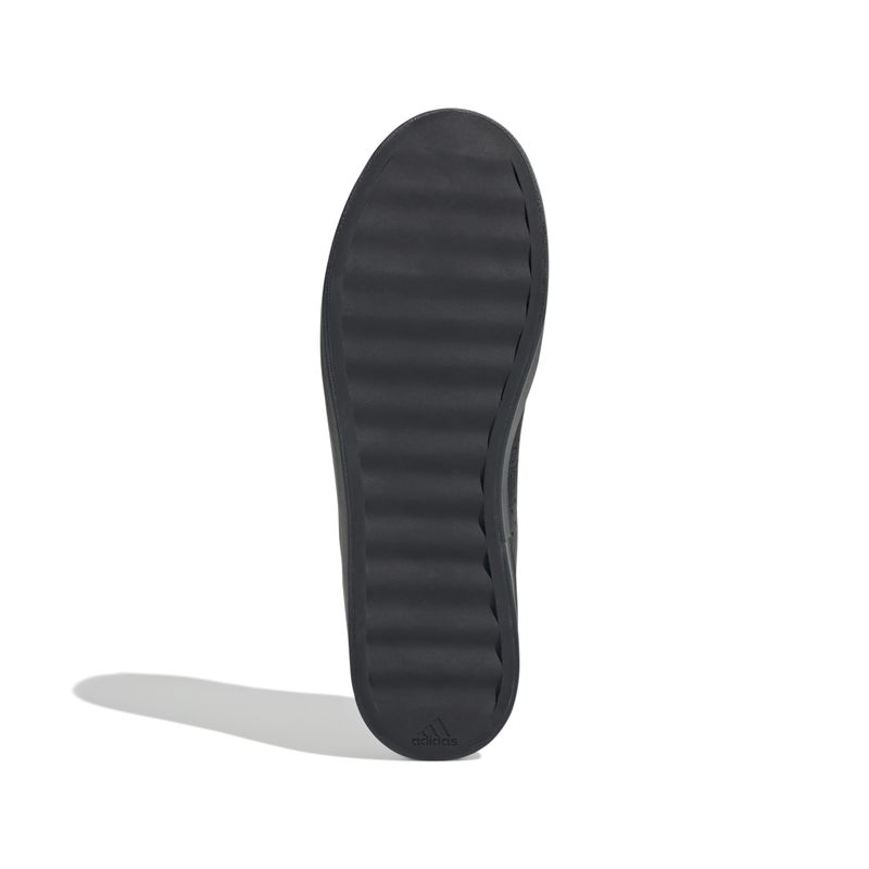 JI2378_4_FOOTWEAR_Photography_Bottom View_white.jpg