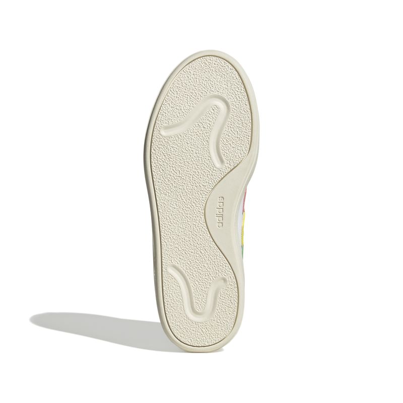 JI4749_4_FOOTWEAR_Photography_Bottom View_white.jpg