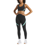 100214642_F_Model_eCom - Ecomm.png