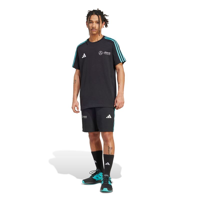 JV5425_5_APPAREL_On Model_Standard Outfit View_white.jpg