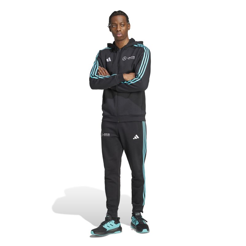 JV5437_5_APPAREL_On Model_Standard Outfit View_white.jpg
