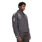 JX0748_4_APPAREL_On Model_Walking View_white.jpg