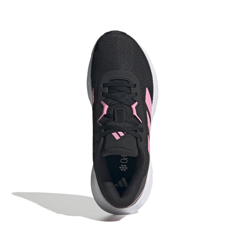 ID8763_3_FOOTWEAR_Photography_Top Portrait View_white.jpg