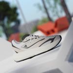 JH6962_18_FOOTWEAR_Photography_HeroMrktng-View-3.jpg