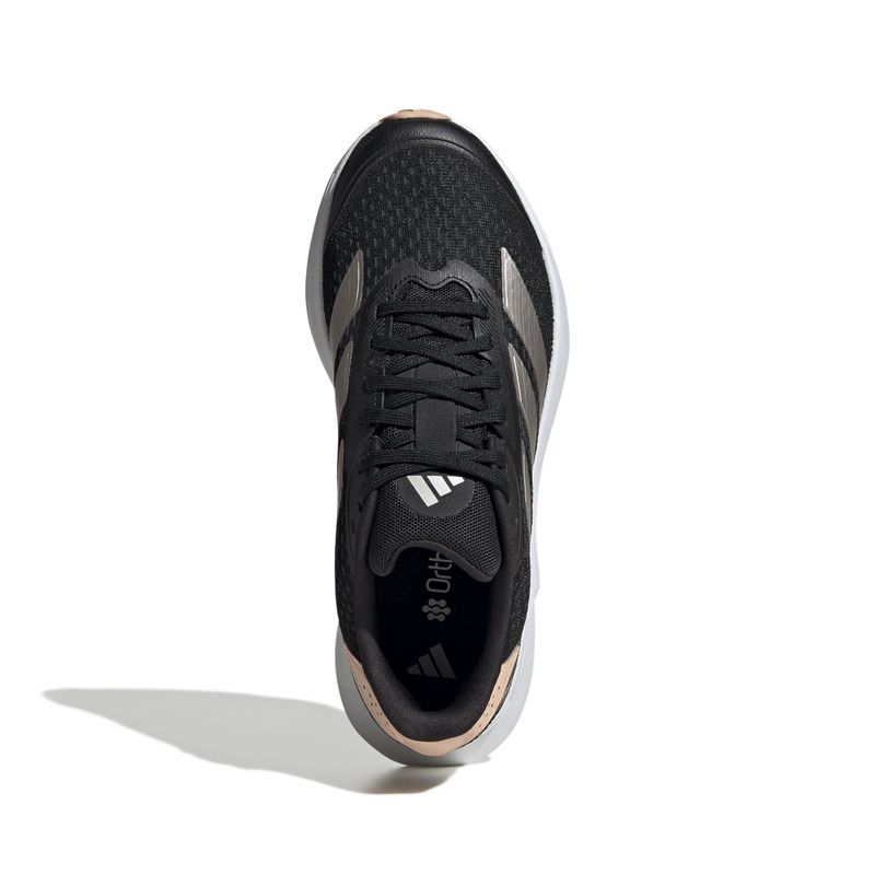 IH8230_3_FOOTWEAR_Photography_Top Portrait View_white.jpg