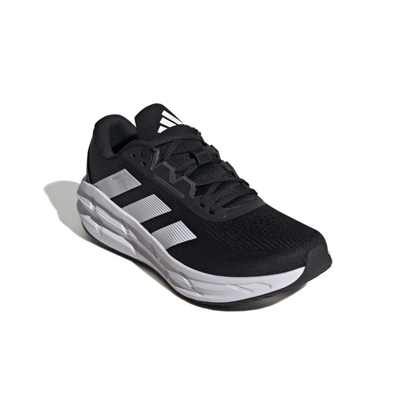 ID6320_6_FOOTWEAR_Photography_Front Lateral Top View_white.jpg