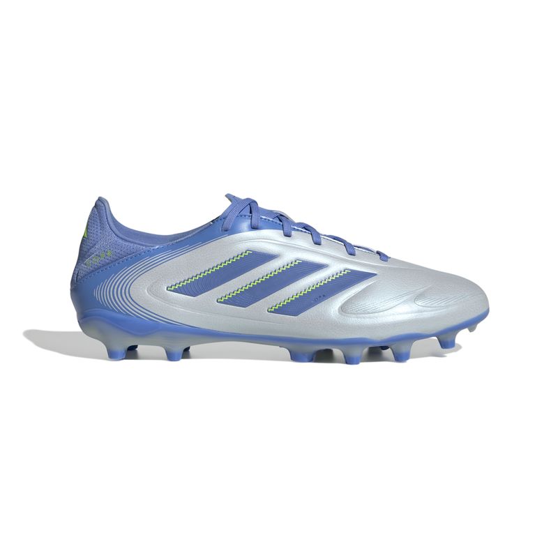 ID9050_1_FOOTWEAR_Photography_Side-Lateral-Center-View_white.jpg