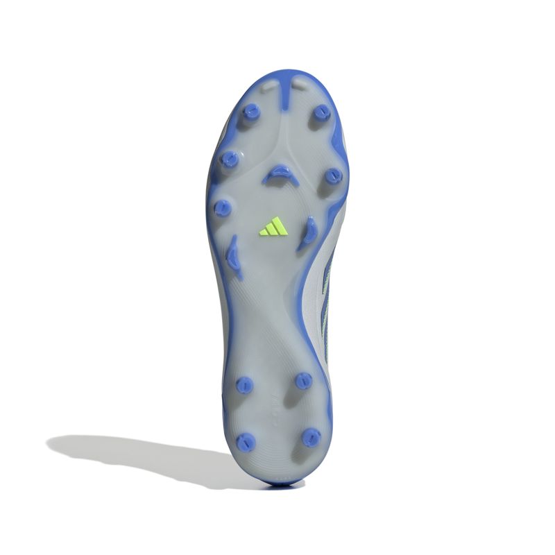 ID9050_3_FOOTWEAR_Photography_Bottom-View_white.jpg