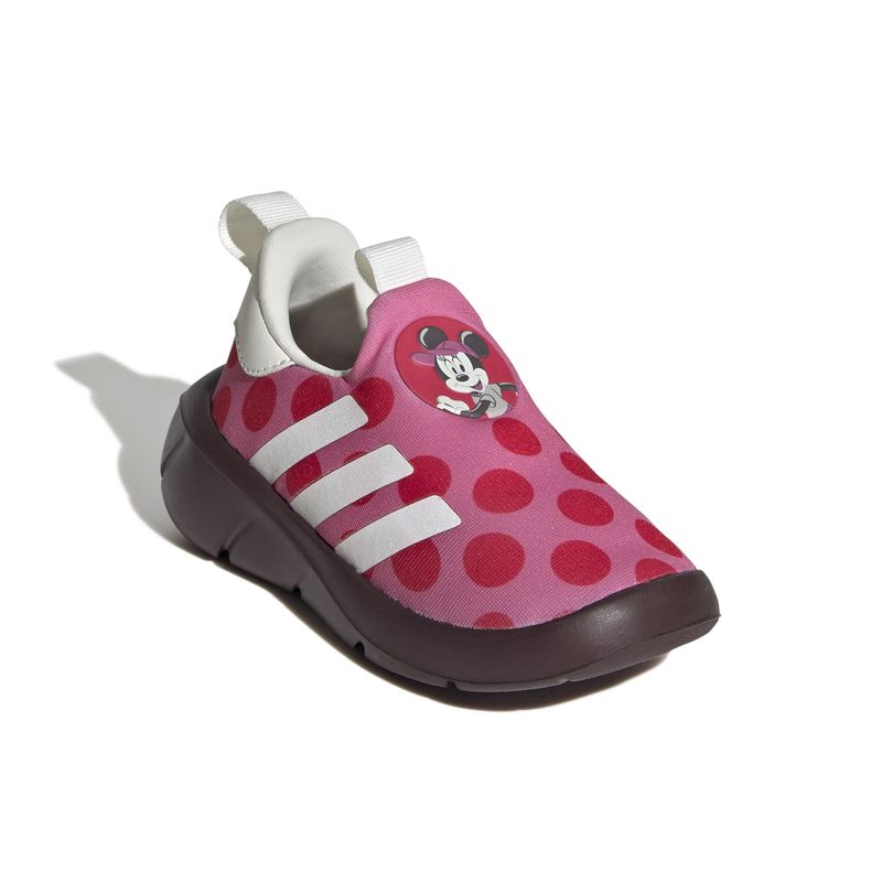 IH6313_6_FOOTWEAR_Photography_Front Lateral Top View_white.jpg