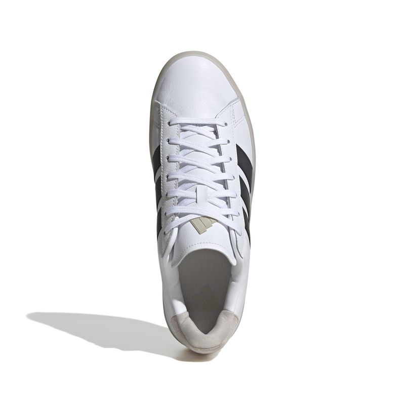 JI2377_3_FOOTWEAR_Photography_Top Portrait View_white.jpg
