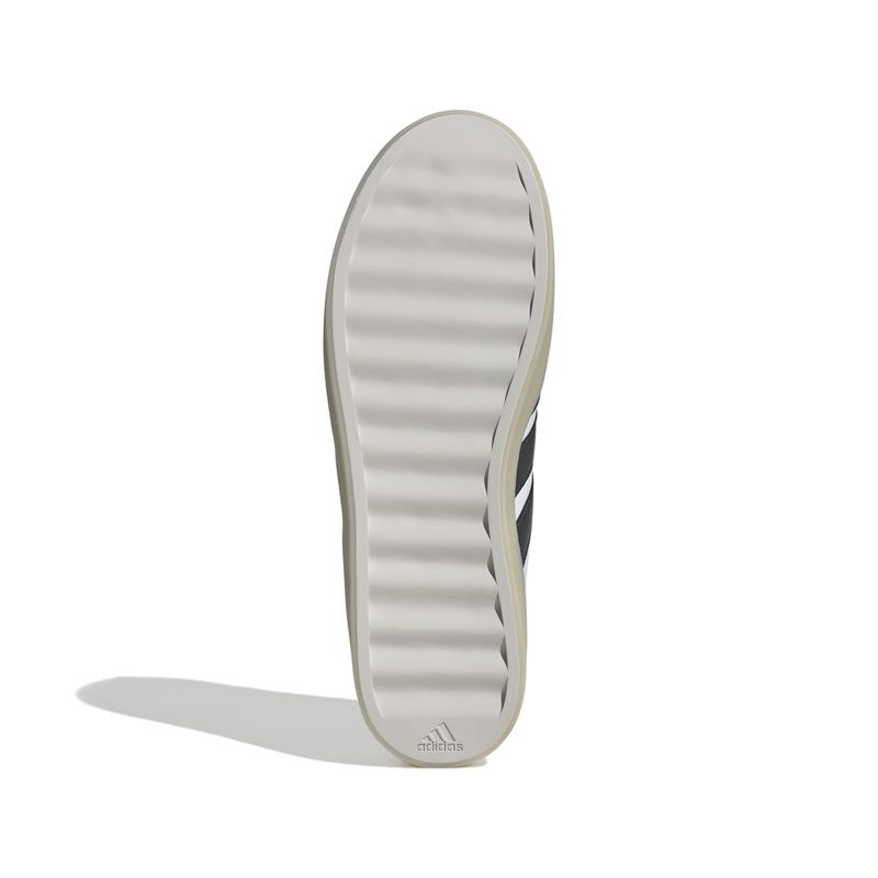 JI2377_4_FOOTWEAR_Photography_Bottom View_white.jpg