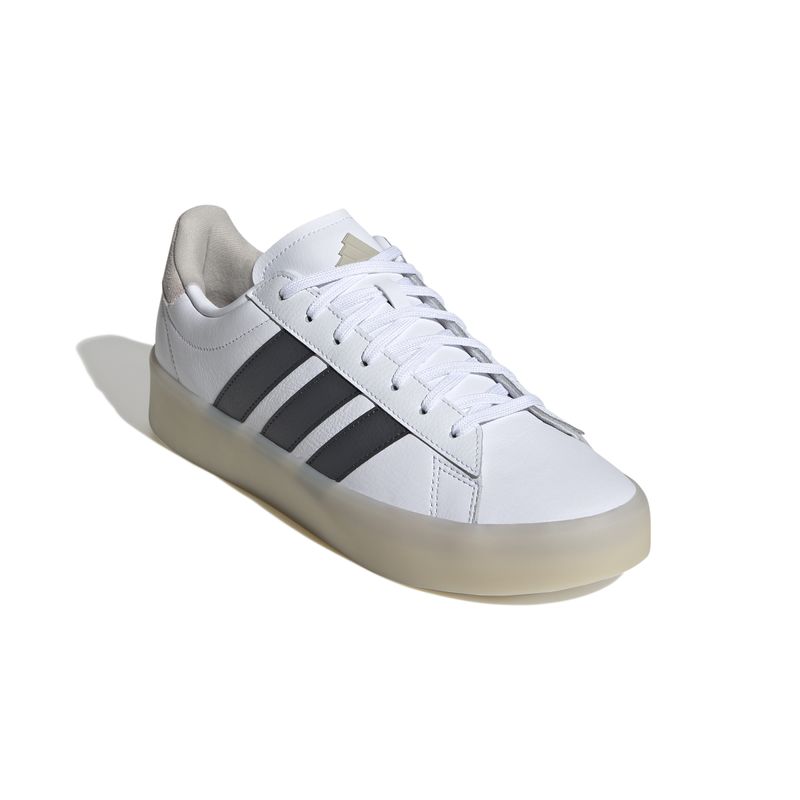 JI2377_6_FOOTWEAR_Photography_Front Lateral Top View_white.jpg