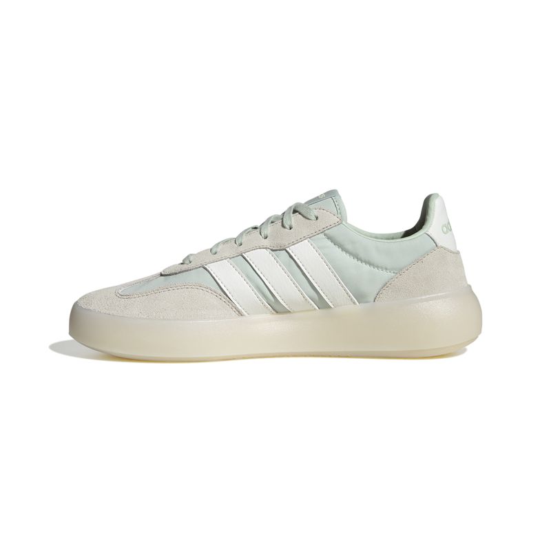 JP9670_5_FOOTWEAR_Photography_Side-Medial-Center-View_white.jpg