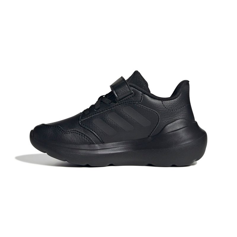 JP9643_5_FOOTWEAR_Photography_Side-Medial-Center-View_white.jpg