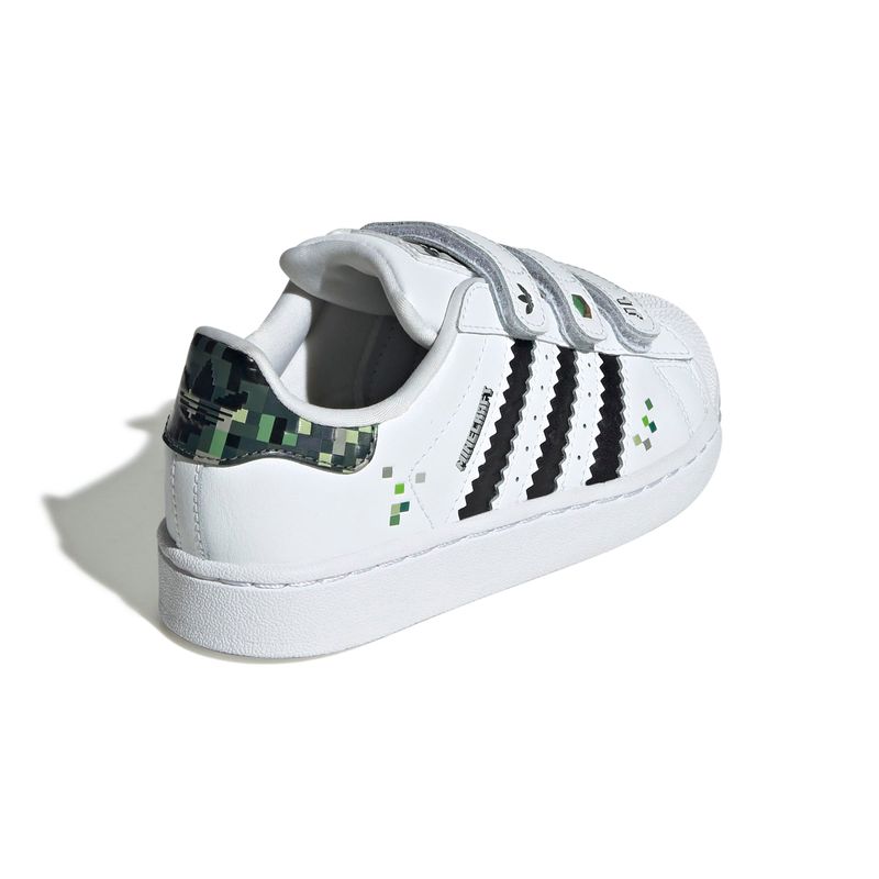 JQ8748_7_FOOTWEAR_Photography_Back Lateral Top View_white.jpg