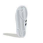 JQ8749_4_FOOTWEAR_Photography_Bottom-View_white.jpg
