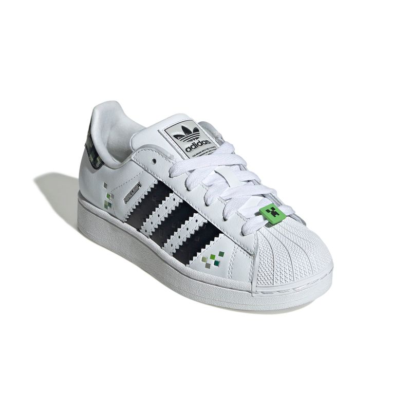 JQ8749_6_FOOTWEAR_Photography_Front-Lateral-Top-View_white.jpg