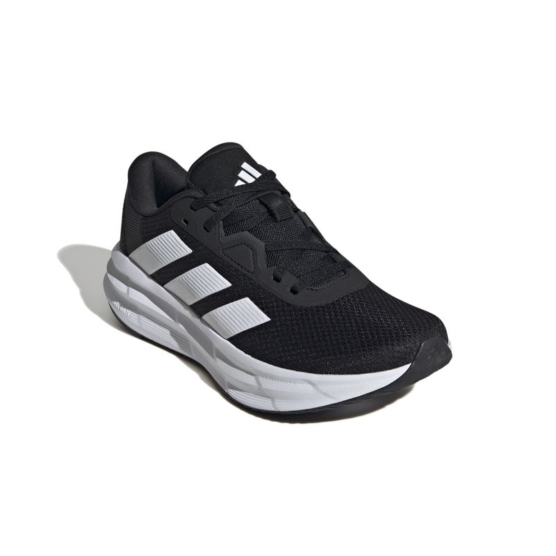 ID8765_6_FOOTWEAR_Photography_Front Lateral Top View_white