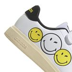 IH6251_8_FOOTWEAR_Photography_Detail View 1_white